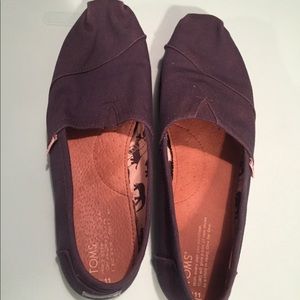 Women’s 11W Dark Blue Toms